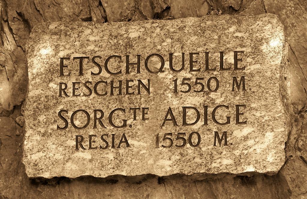 Hotel Etschquelle Resia Exterior foto